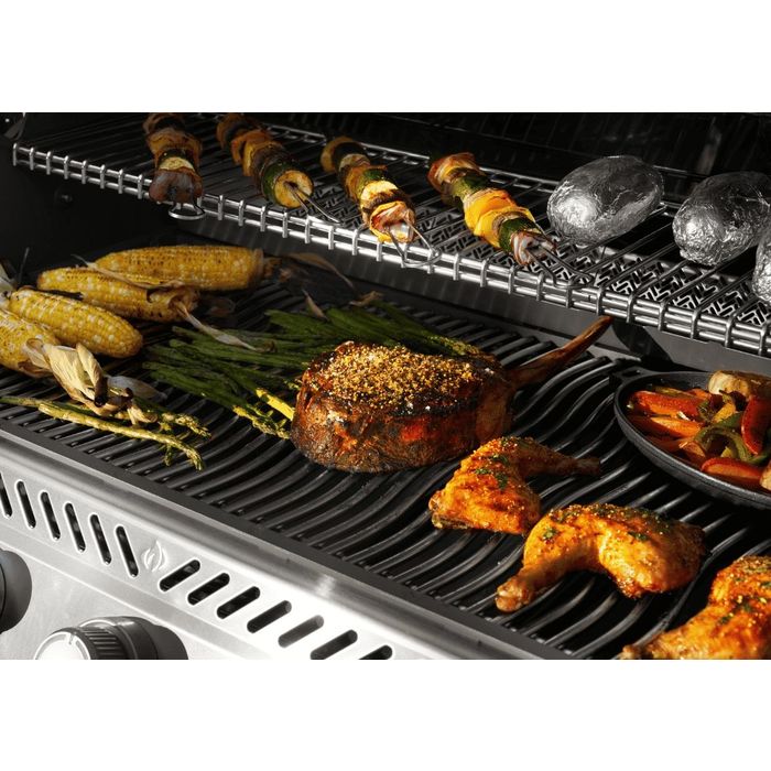Grill gazowy Napoleon Prestige PRO 665 z palnikiem rożna i palnikiem bocznym Sizzle Zone (PRO665VXRSIBPSS-PL)