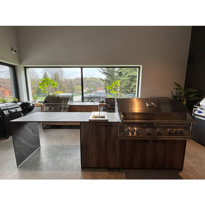 OUTLET - Grill osadzony na kuchni ogrodowej Napoleon 44-calowy serii 700 (BIG44RBPSS-1-PL) - EKSPOZYCJA