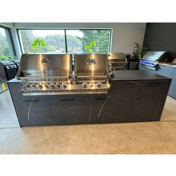 OUTLET - Grill osadzony na kuchni ogrodowej Napoleon Prestige BIPRO 825 (BIPRO825RBIPSS-3-CE) - EKSPOZYCJA