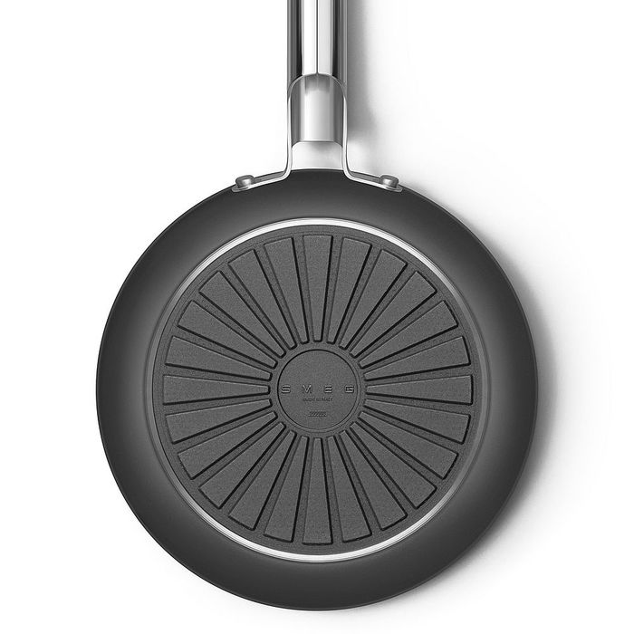 Patelnia 20 cm Czarny Smeg (FPF2002BLM)