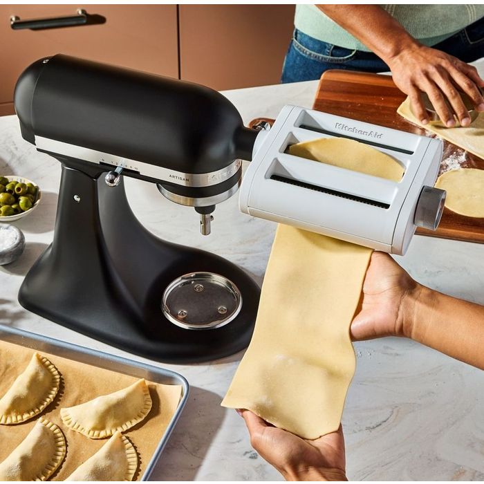 Wałkowarka do makaronu z wykrojnikami 3w1 z tworzywa KitchenAid (5KSM3PPA)