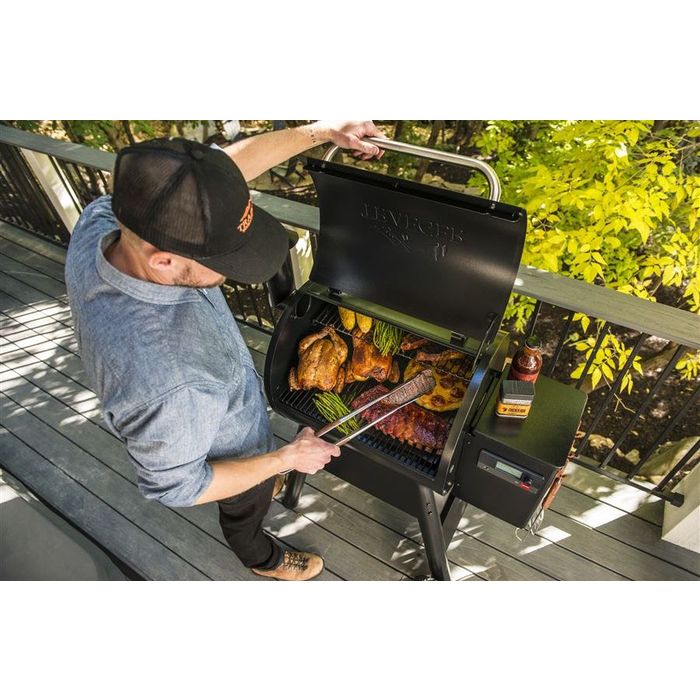 Grill na pellet PRO 575 (black) INT Traeger