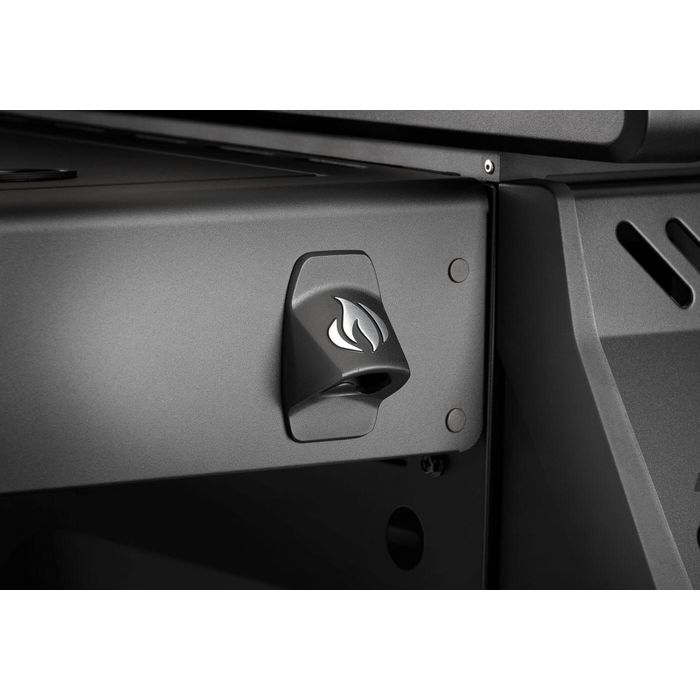Grill gazowy Napoleon Phantom Rogue PRO Plancha z palnikiem bocznym Sizzle Zone, Czarny Mat (RP30FTSIBPK-PL-PHM)