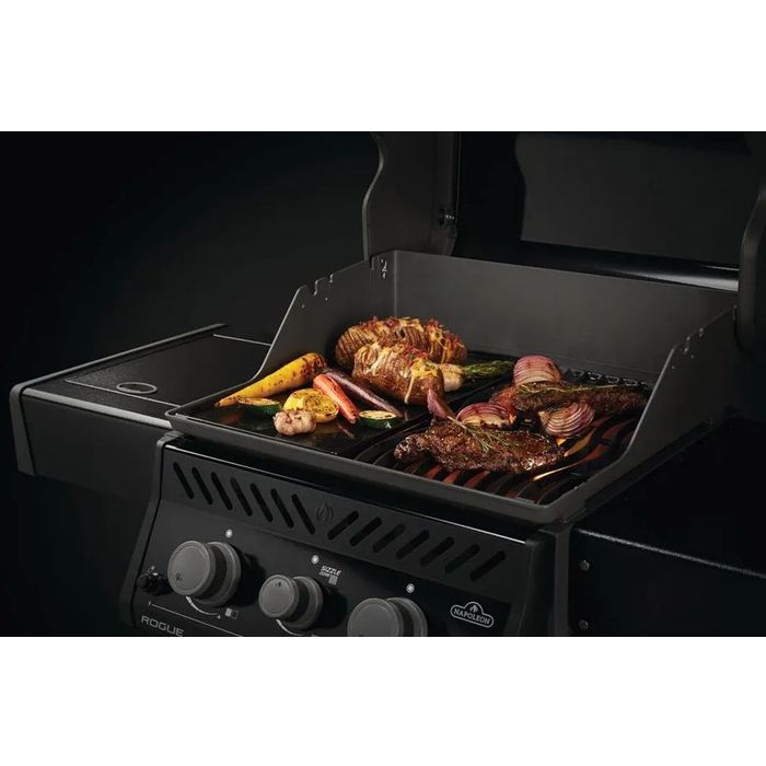 Grill gazowy Napoleon Rogue XT 365 SIBPK z palnikiem bocznym na podczerwień, black 