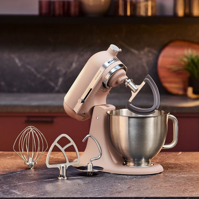 Mikser Artisan Plus 4,7 l z uchylną głowicą Feather Pink KitchenAid (5KSM50PKVEFT)