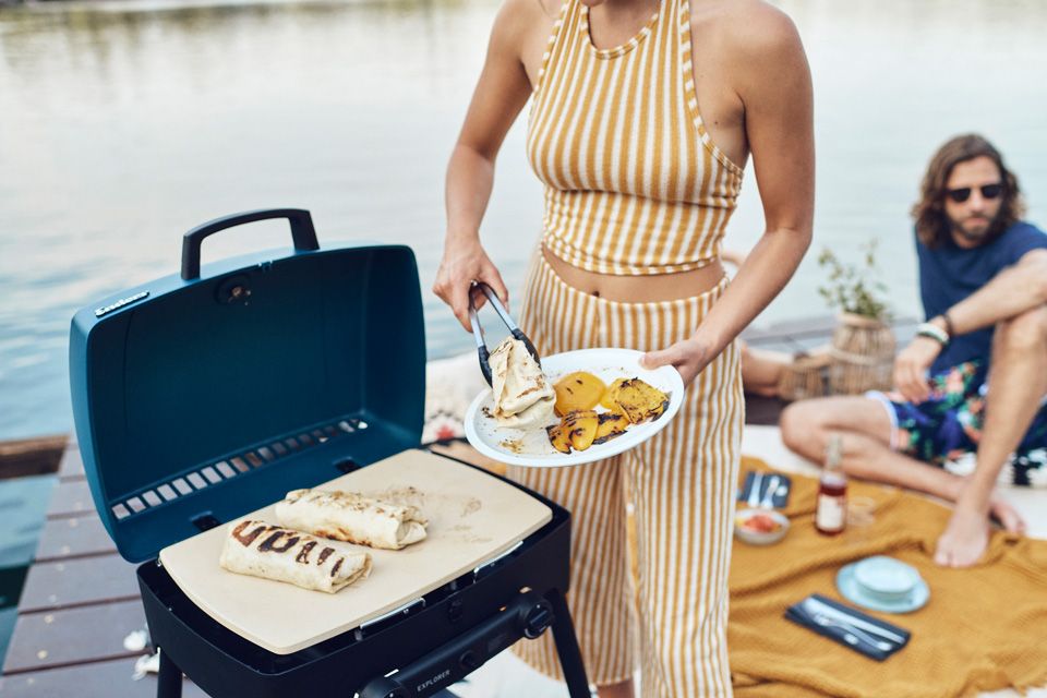 Grill gazowy Enders Explorer Next PRO nad jeziorem