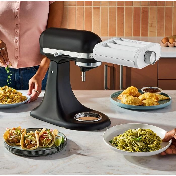 Wałkowarka do makaronu z wykrojnikami 3w1 z tworzywa KitchenAid (5KSM3PPA)