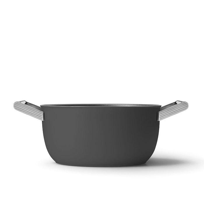 Garnek 24 cm Czarny Smeg (CSF2412BLM)