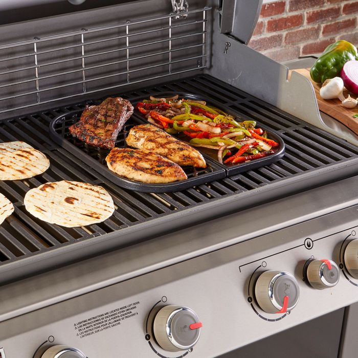 Gourmet BBQ System - Wkład GBS 2 w 1 płyta żeliwna Griddle z żeliwnym rusztem Sear Grate Weber (8858)