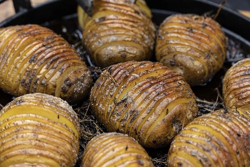 Ziemniaki Hasselback z grilla