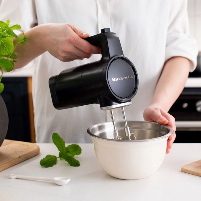 Mikser ręczny na akumulator KitchenAid Go (5KHMR700BM)
