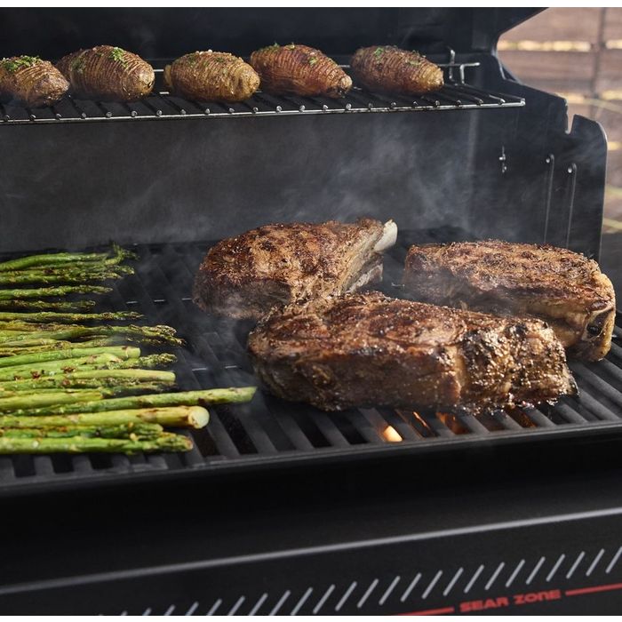 Grill gazowy Weber Genesis E-330WR z rożnem (1502306)