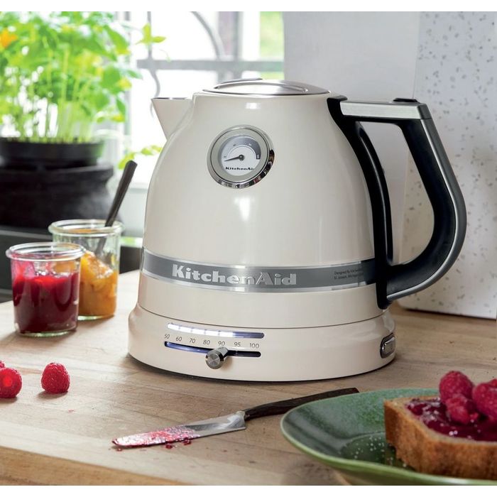 Czajnik Artisan 1,5L Almond Cream KitchenAid (5KEK1522EAC)