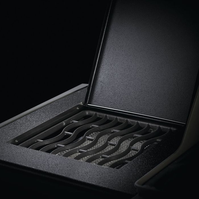 Grill gazowy Napoleon Rogue XT 525 SIB z palnikiem bocznym na podczerwień, black 