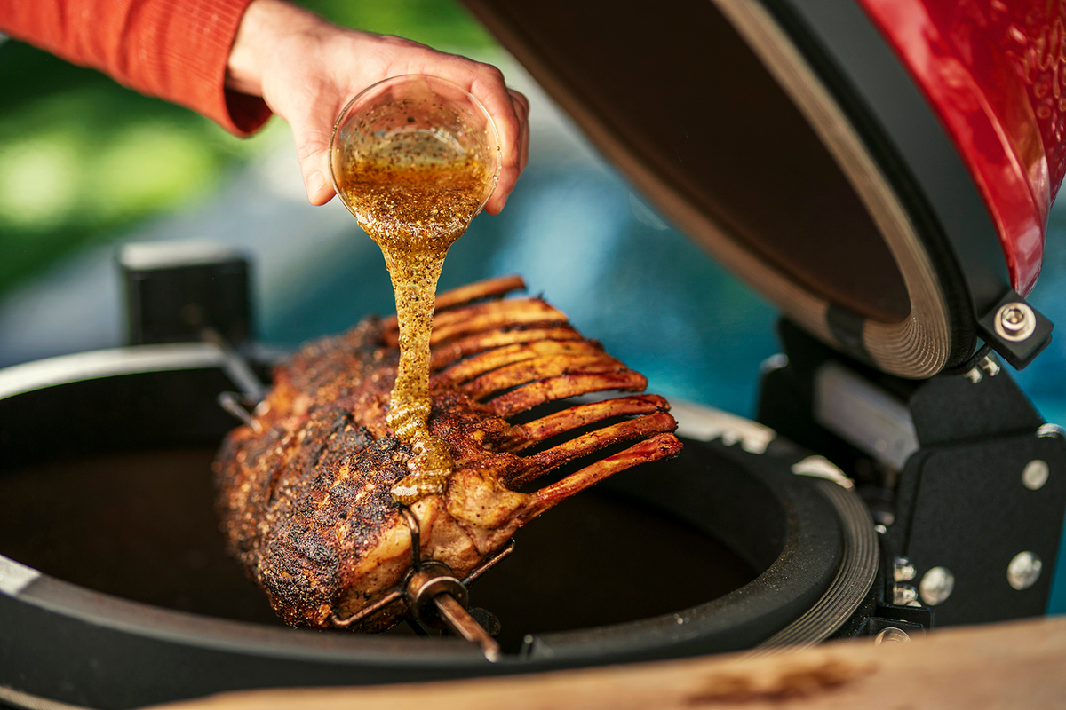 Grillowanie z zawiasem pneumatycznym