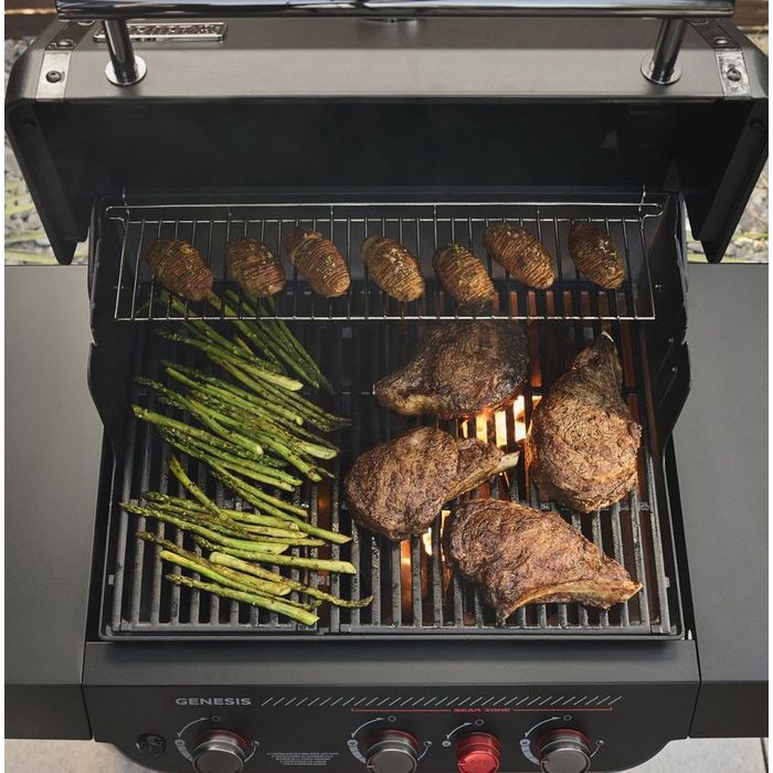 Grill gazowy Weber Genesis E-330WR z rożnem (1502306)