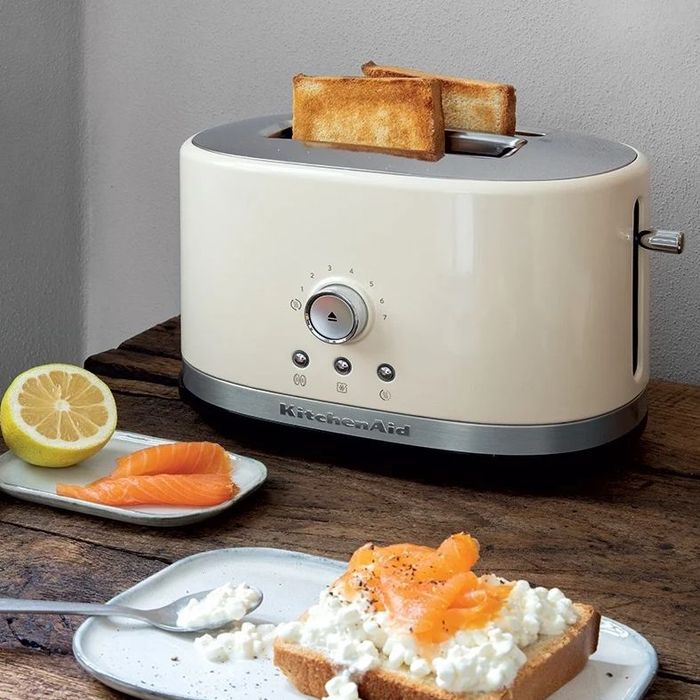 Toster 2M Almond Cream KitchenAid (5KMT2116EAC)