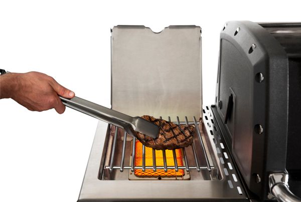 Boczny palnik na podczerwień w grillu gazowym Broil King