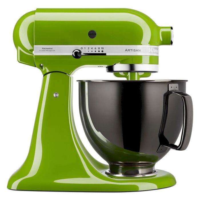 Ozdobna dzieża 4,8L lśniąca czarna INOX Artisan 5 KitchenAid (5KSM5SSBRB)