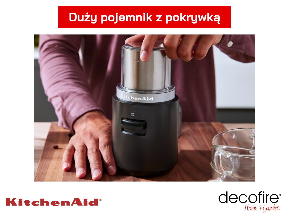 Duży pojemnik z pokrywką